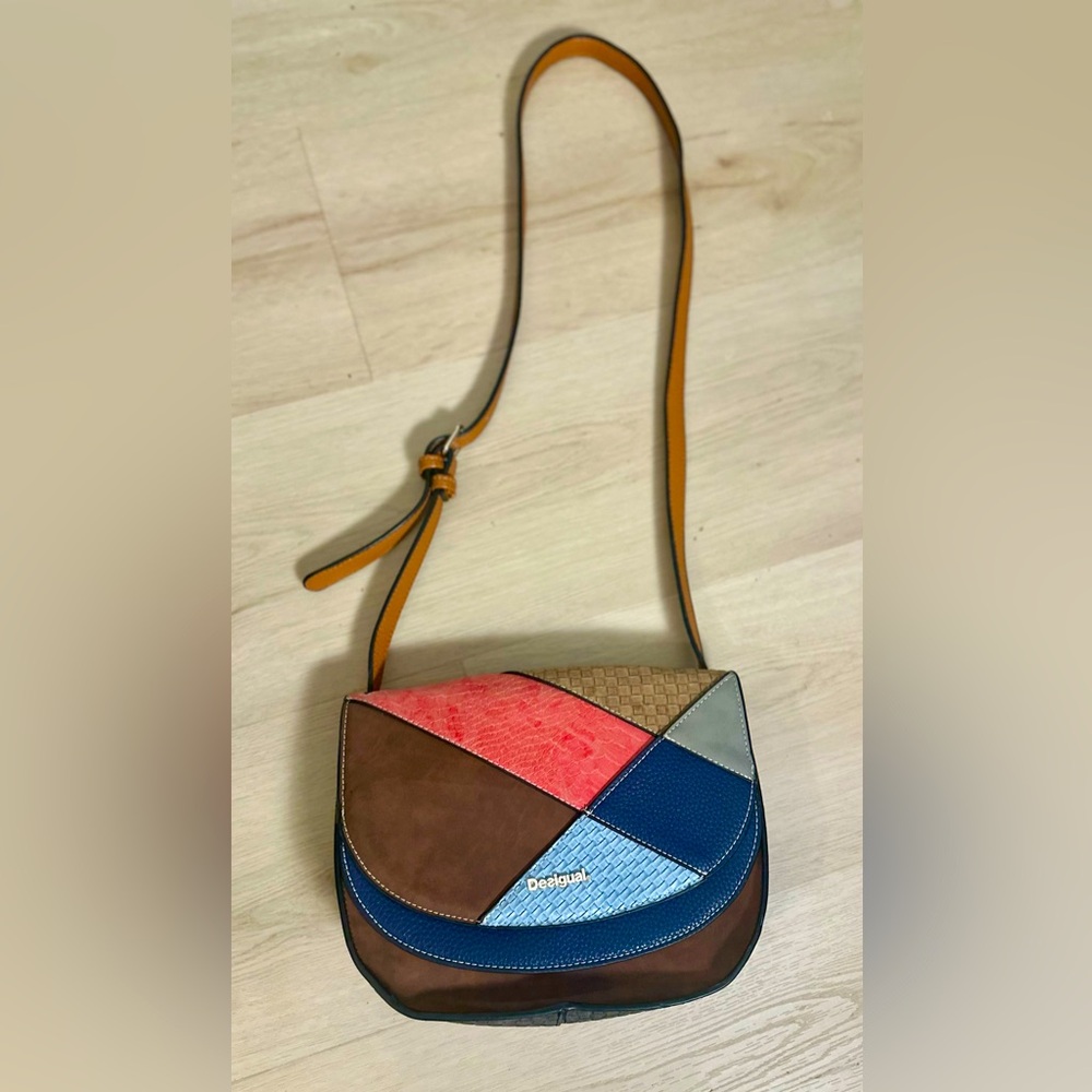 DESIGUAL Women’s Atlas Turin Multicolored Woven Patchwork Crossbody Artsy Bag
